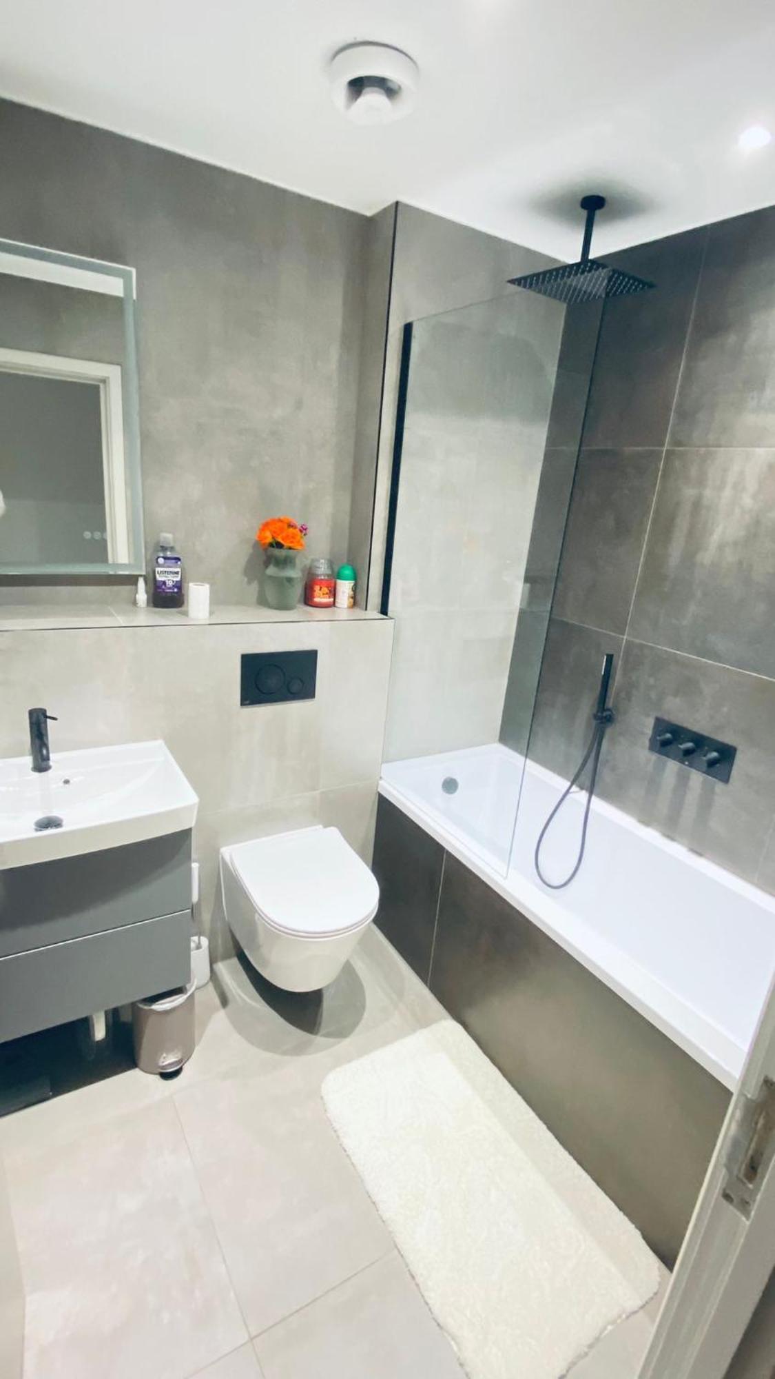 Shadwell - Walking Distance To Tower Bridge, Two Stations In Close Proximity Λονδίνο Εξωτερικό φωτογραφία